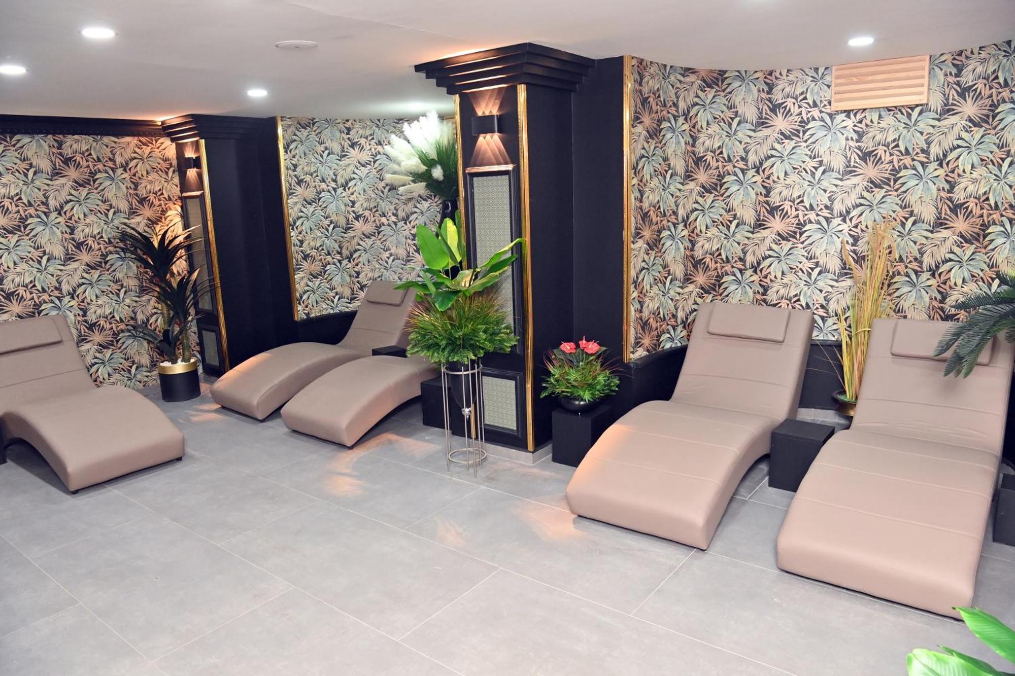 Safir Hotels ซิลิวรี ภายนอก รูปภาพ